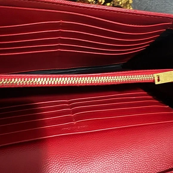 SOLD

Yves Saint Laurent Red Chevron Leather Wallet on Chain - Picture 10 of 13
